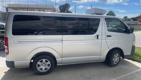 Why Businesses Are Choosing Chiller Van Rentals Over Buying Fleets in UAE