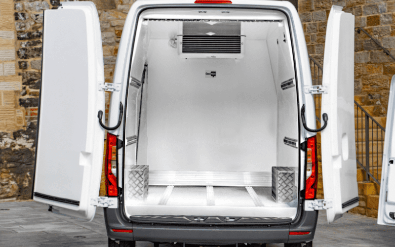 Best freezer van rental company in Abu Dhabi for frozen food delivery