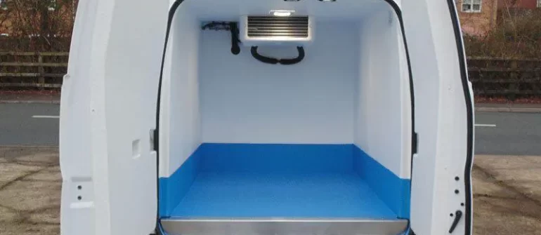 Benefits of Short-Term vs Long-Term Chiller Van Rentals in the UAE