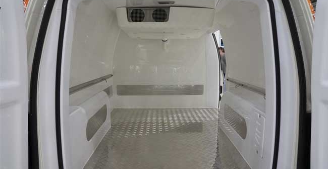 Daily Freezer Van Rental with Driver in Abu Dhabi: Affordable & Reliable Solutions