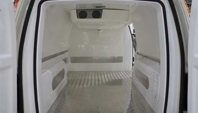 Daily freezer van rental with driver in Abu Dhabi for frozen food delivery